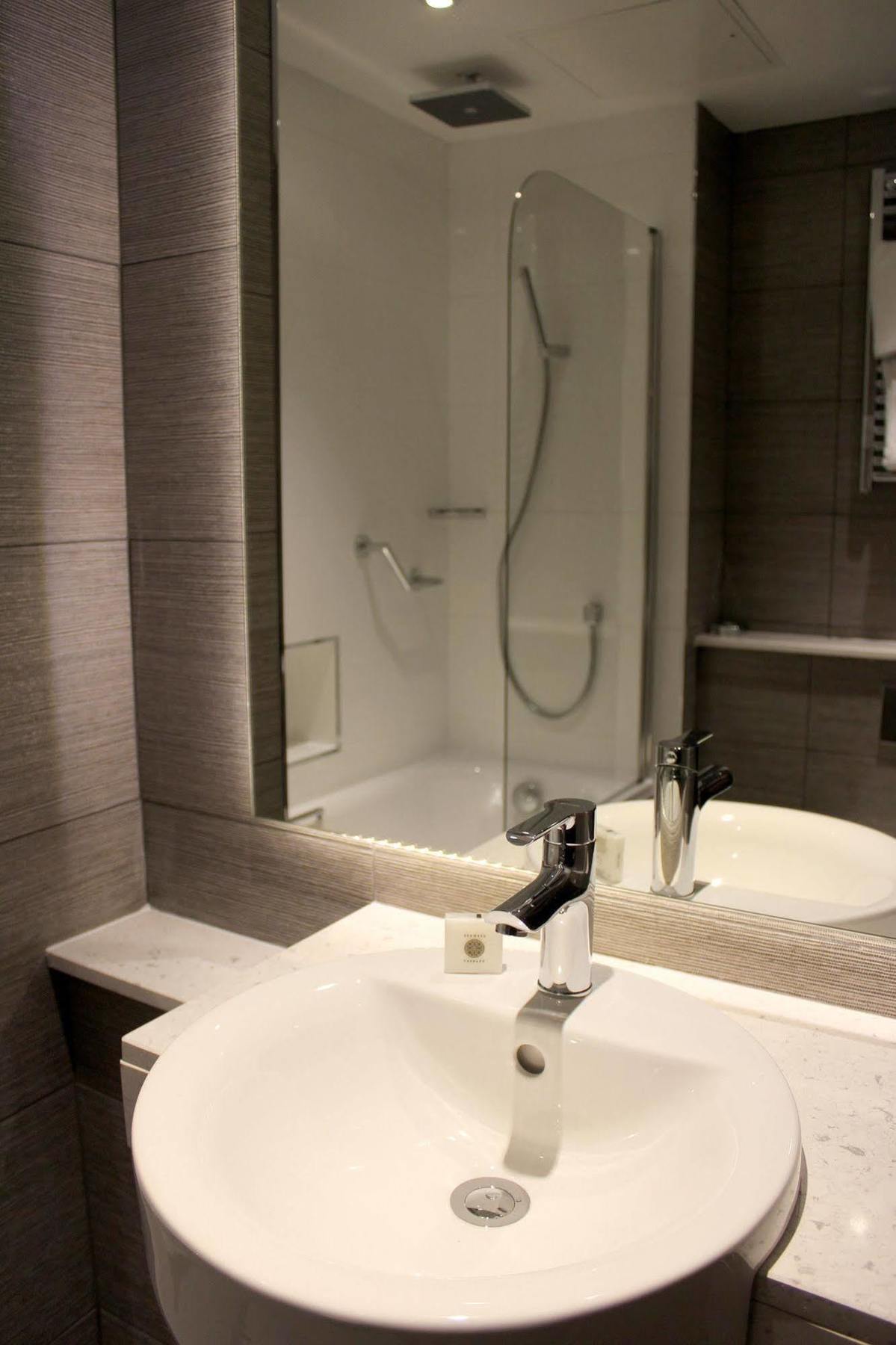 91 Aparthotel Jesmond Road Ньюкасл-апон-Тайн Экстерьер фото