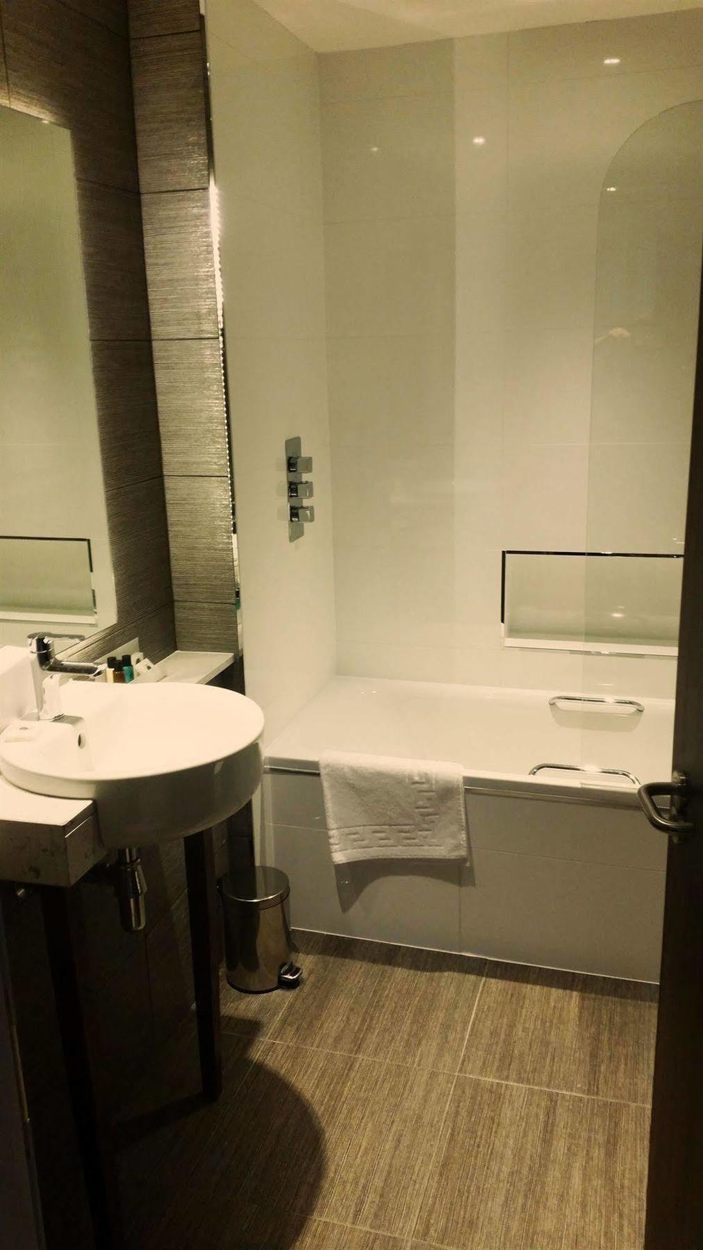 91 Aparthotel Jesmond Road Ньюкасл-апон-Тайн Экстерьер фото